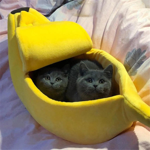 Personalized Cat Banana Bed: Cozy Coral Fleece Haven