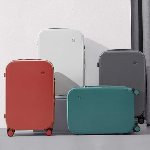 Travel in Style with our Minimalist Patent Design Luggage Set - Perfect for Men and Women!