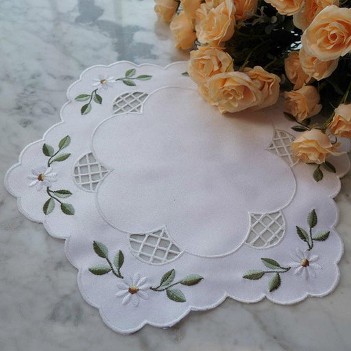 Satin Flower Embroidered Circular Dining Mat