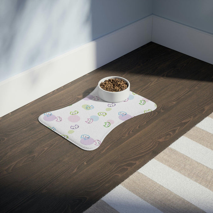 Personalized Non-Slip Pet Feeding Mats for Pet Parents - Bone and Fish Shapes