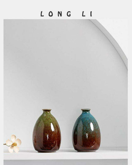 Sophisticated Handcrafted Black-and-White Porcelain Vase - Elevate Your Home Aesthetics