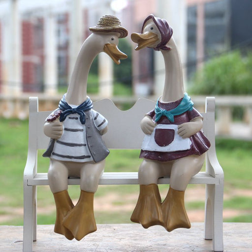 Nordic Style Handcrafted Duck Couple Resin Figurine for Home and Garden