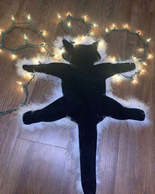 Luminous Holiday Cat Fur Rug for Festive Christmas Decor