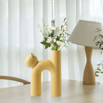 Whimsical Nordic Cat-Shaped Matte Ceramic Vase - Charming Home and Office Decor