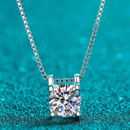 1 Carat Lab-Created Diamond Sterling Silver Necklace - Timeless Elegance and Quality Assurance - Très Elite