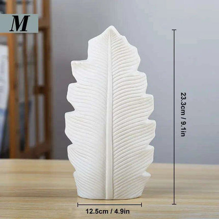 Chic Feather: Modern White Ceramic Vase for Stylish Home and Office Decor