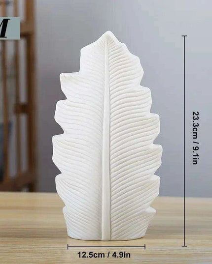 Chic Feather: Modern White Ceramic Vase for Stylish Home and Office Decor
