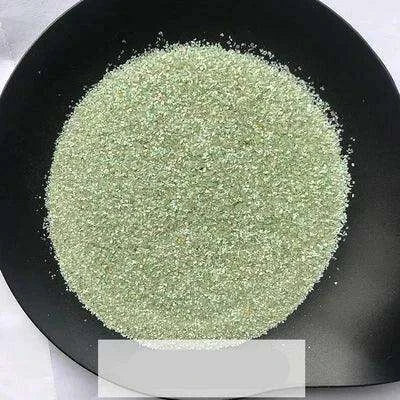 10g Iridescent Natural Seashell Fragments for Creative Nail Art and DIY Projects - Très Elite