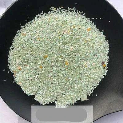 10g Iridescent Natural Seashell Fragments for Creative Nail Art and DIY Projects - Très Elite