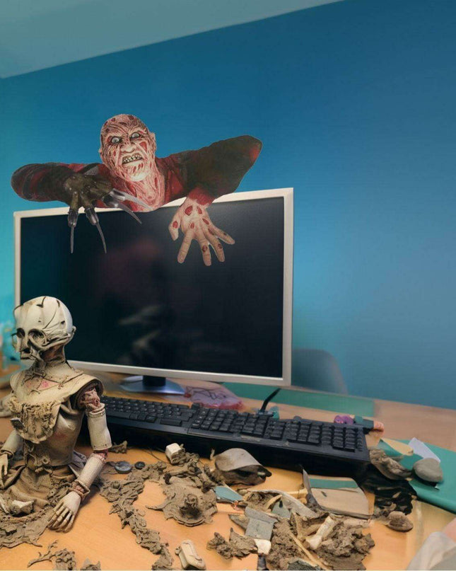 Freddy Krueger Haunted Iron Wall Hanging for Halloween Decor