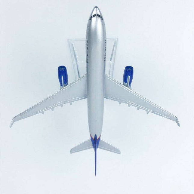 Russian Airlines 16cm Alloy Airplane Model - Stunning Collectible Replica for Aviation Enthusiasts - Exceptional Craftsmanship Display Piece
