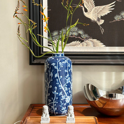 Blue And White Porcelain Ceramic Flower Vase Tabletop Centerpiece