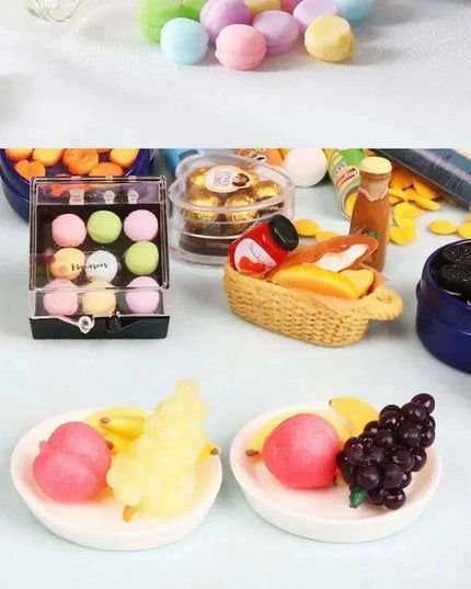 Enchanting Tiny Dollhouse Delights