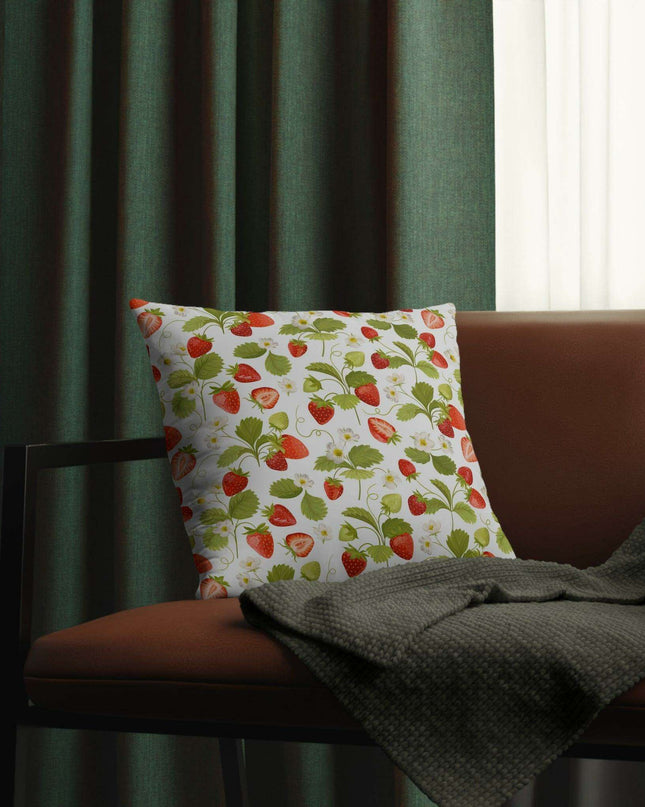 Vibrant Strawberry Outdoor Pillow Set with Concealed Zipper - Water-Resistant and Stylish