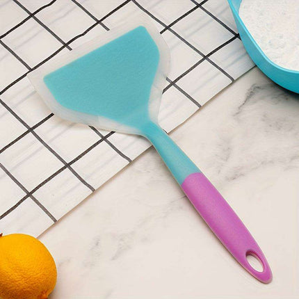 Chic Dual-Tone Silicone Turner - Non-Stick Kitchen Essential for Effortless Cooking and Baking