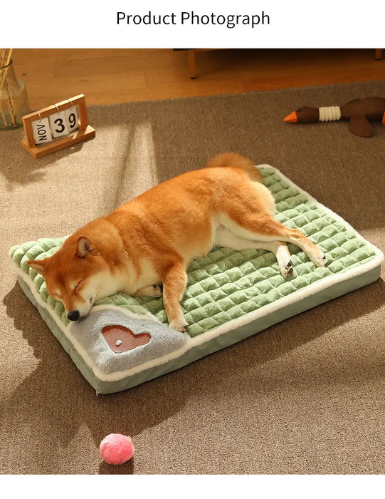 Cozy MADDEN Luxury Plaid Dog Mat for Small to Medium Dogs and Cats - Removable, Washable Fluff Bed