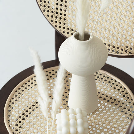 Chinese Style White Ceramic Vase With Elegant Hong Pattern For Living Room
