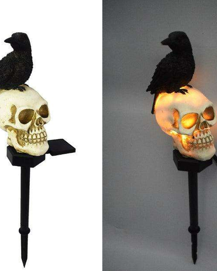 Ethereal Solar Skull Crow Lights for Enchanting Halloween Gardens