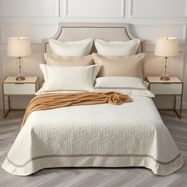 Peekaboo Studio Three-Piece Quilt Bed Cover - Soft, Lightweight Design