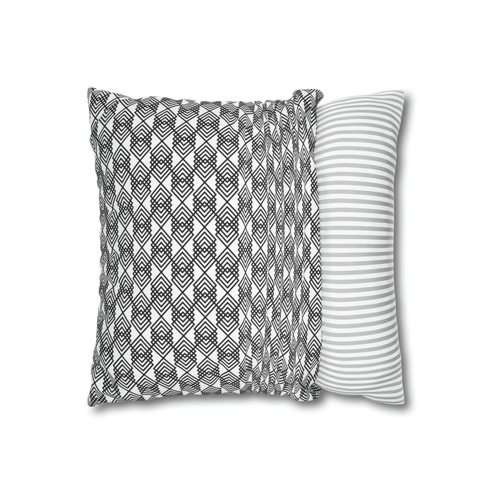 Elegant Monochrome Diamond Print Pillow Cover