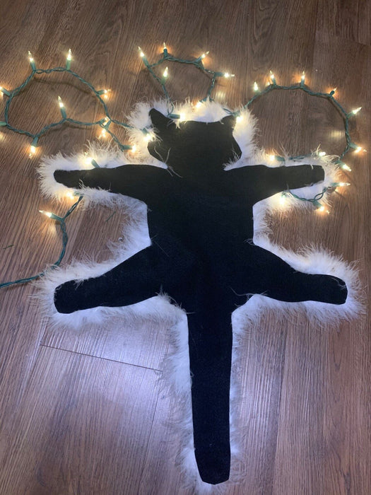 Luxurious Christmas Cat Fur Rug with Festive Light Display