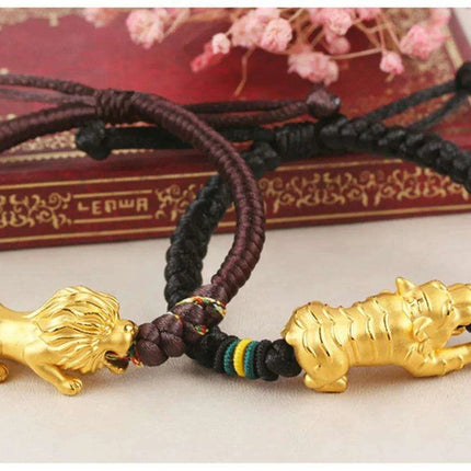 24K Yellow Gold Tiger & Lion Pendant: Exquisite Pure 999 Gold Jewelry - Très Elite