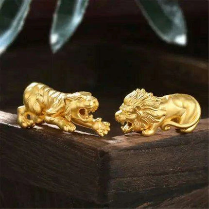 24K Yellow Gold Tiger & Lion Pendant: Exquisite Pure 999 Gold Jewelry - Très Elite