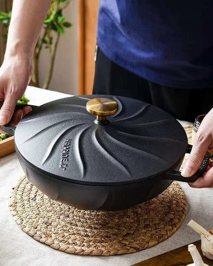 26cm Enamel-Coated Cast Iron Stew Pot: The Ultimate Tool for Flavorful Low-Pressure Cooking