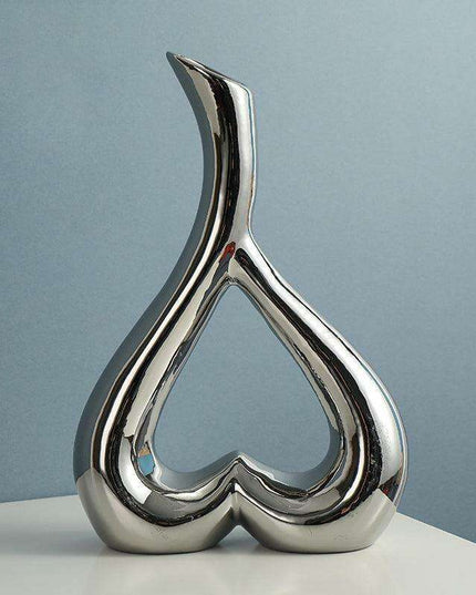 Heartfelt Luxe Ceramic Vase - Romantic Elegance Collection