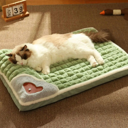 Cozy MADDEN Luxury Plaid Dog Mat for Small to Medium Dogs and Cats - Removable, Washable Fluff Bed