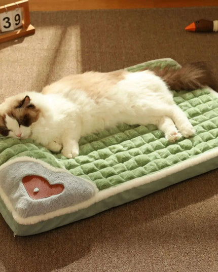 Cozy MADDEN Luxury Plaid Dog Mat for Small to Medium Dogs and Cats - Removable, Washable Fluff Bed