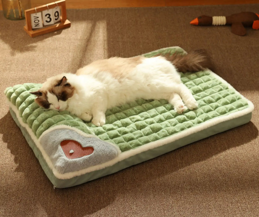 Cozy MADDEN Luxury Plaid Dog Mat for Small to Medium Dogs and Cats - Removable, Washable Fluff Bed