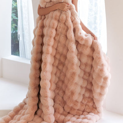 Peekaboo Studio Thickened Velvet Rabbit Bubble Carpet Blanket Quilt