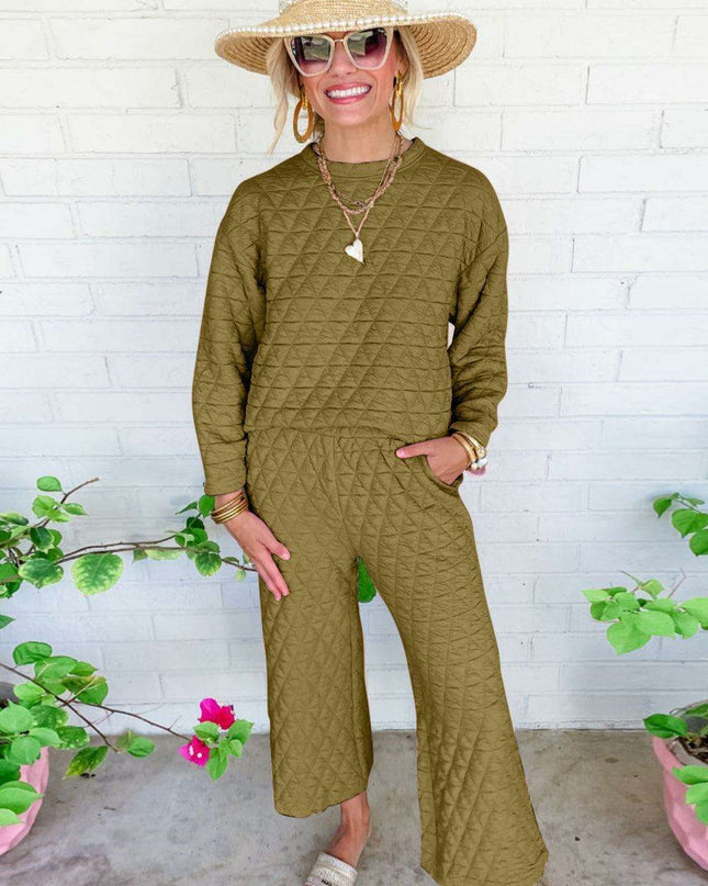 Sage Green Quilted Lounge Ensemble for Chic Comfort and Versatility
