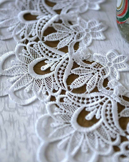 Sophisticated White Floral Lace Round Table Cover - 32-Inch Polyester Cloth for Elegant Dining Events, Easy Care