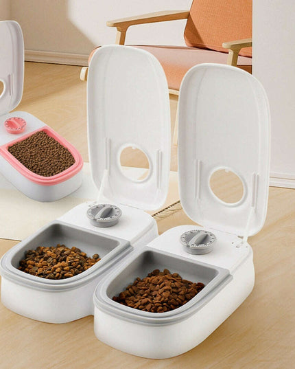 2-in-1 Gravity Pet Feeder - Eco-Friendly & Convenient