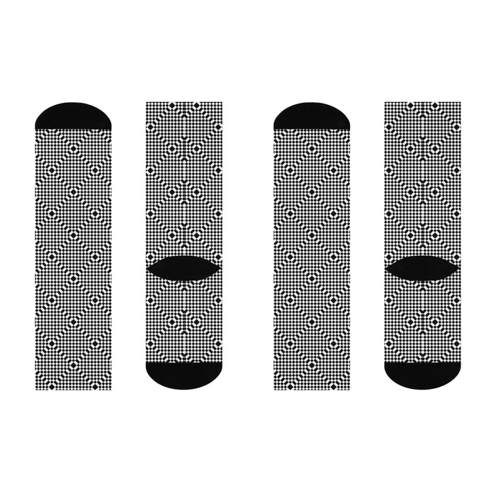 Black Plaid Knit Crew Socks with Cozy Comfort - Versatile One-Size Fit