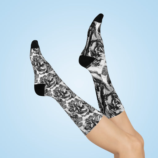 Monochromatic Elegance: Stylish Crew Socks for Fashionable Comfort
