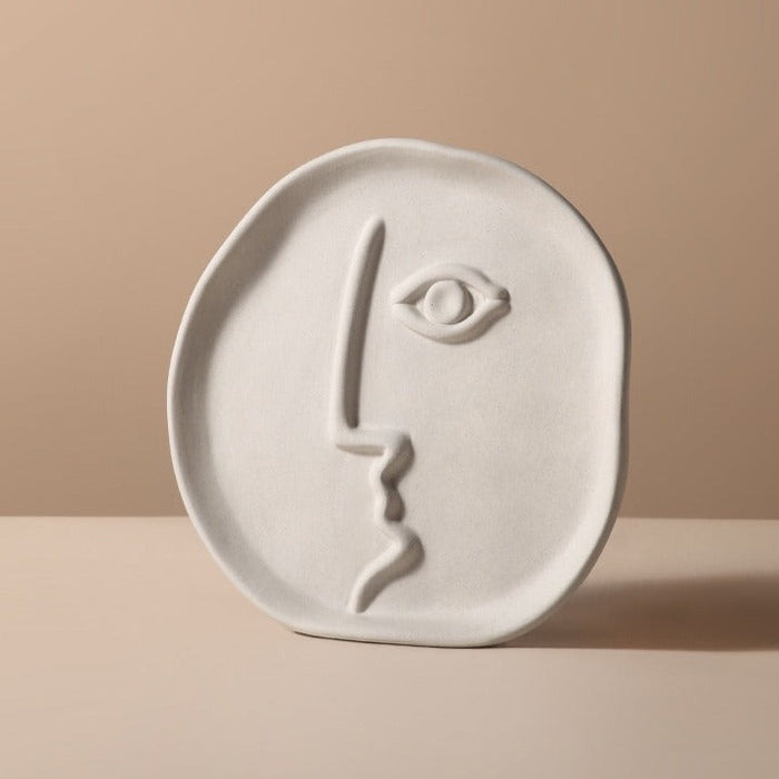 Artistic Elegance: Handcrafted Abstract Face Vase with Vintage Charm
