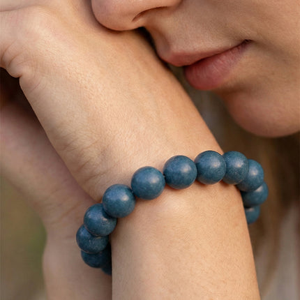 Peekaboo Studio Elegant Silver Bracelet with Adjustable Fit and Charm