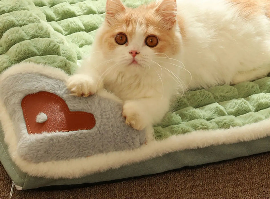 Cozy MADDEN Luxury Plaid Dog Mat for Small to Medium Dogs and Cats - Removable, Washable Fluff Bed