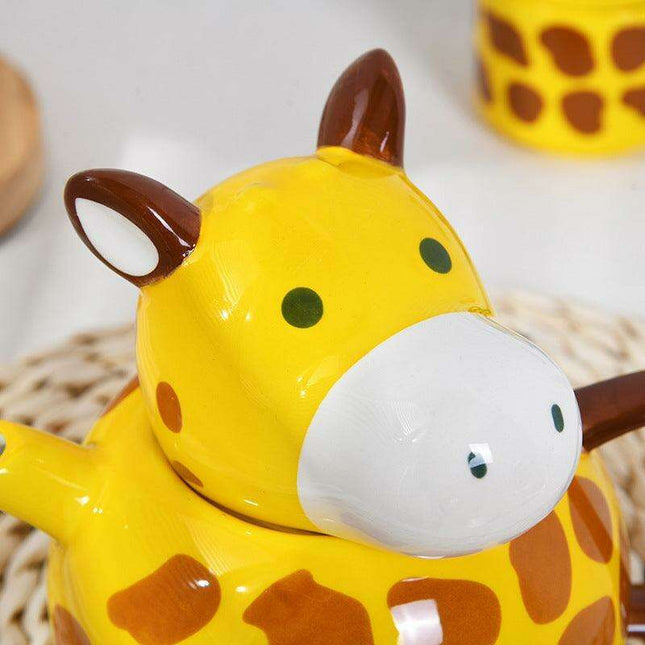 Charming Giraffe-Inspired Ceramic Mug Collection
