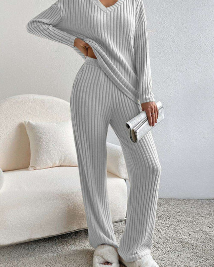 Cozy Light Grey V-Neck Ribbed Knit Lounge Set for Stylish Relaxation