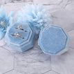 Light blue / Pair ring stud box