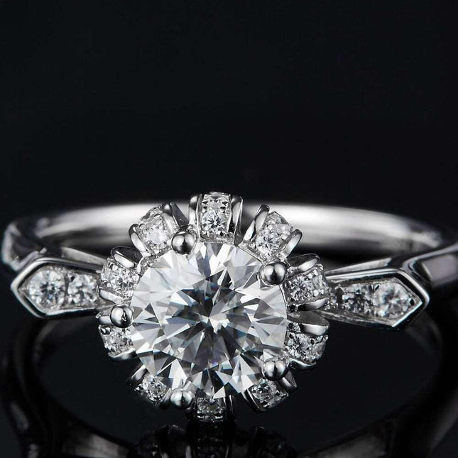 Luxe Elegance 1 Carat Lab-Diamond Sterling Silver Ring - Graceful Collection