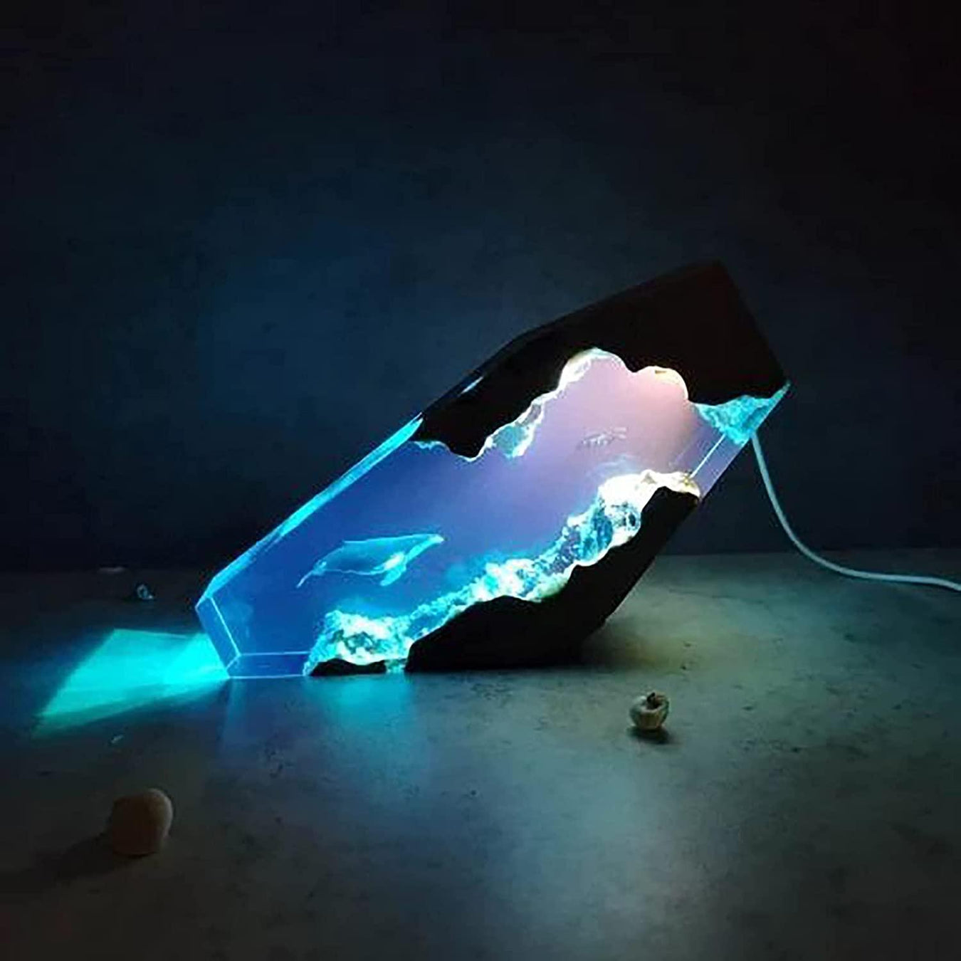 Large Handmade Epoxy Resin Lamp - Diver and Humpback Whale Decorative USB Desktop Lamp-Lighting & Ceiling Fans›Lamps, Bases & Shades›Desk Lamps-Très Elite-S-Très Elite