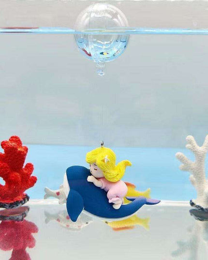 Aquatic Harmony: Chinese-Inspired Resin Sculpture for Enchanting Aquariums