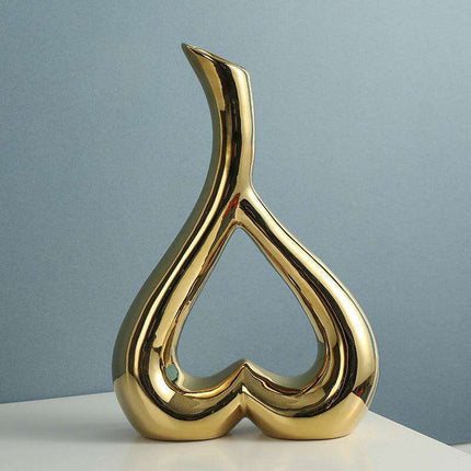 Heartfelt Luxe Ceramic Vase - Romantic Elegance Collection
