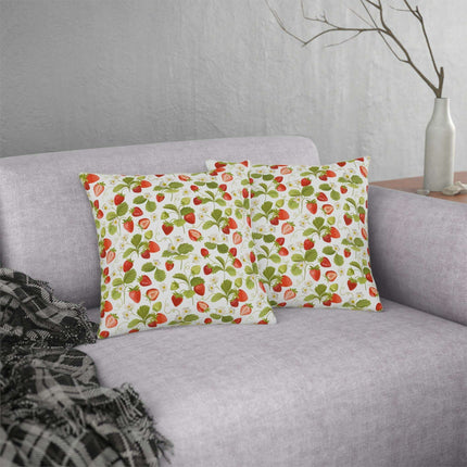 Vibrant Strawberry Outdoor Pillow Set with Concealed Zipper - Water-Resistant and Stylish
