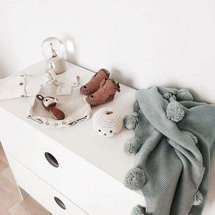 Whimsical Bear-Themed European Wool Baby Quilt: Luxurious and Playful Nursery Essential